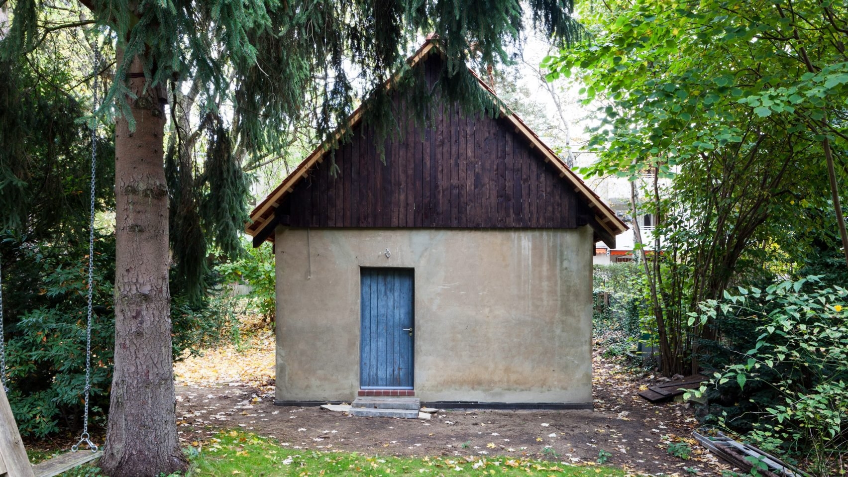 chicken-house-buros-fur-konstruktivismus-architecture_dezeen_2364_hero-2-1704x959